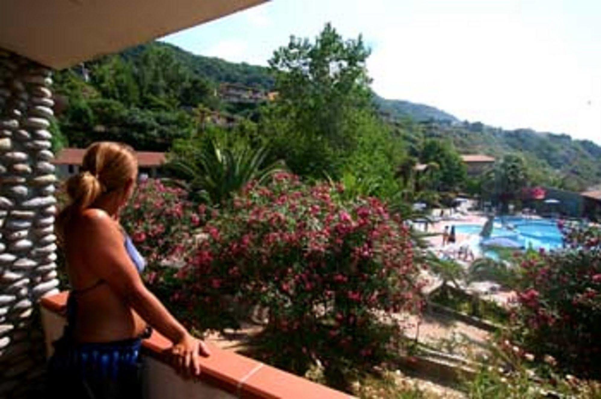 Baia Tropea Resort Parghelia Exterior photo